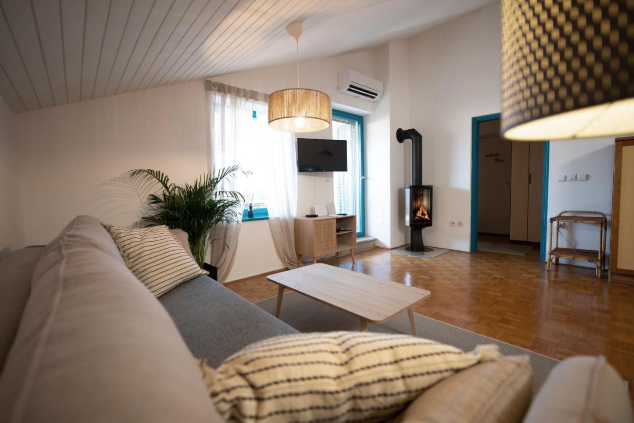 Modra Luna- Apartment With Terrace Izola Eksteriør billede